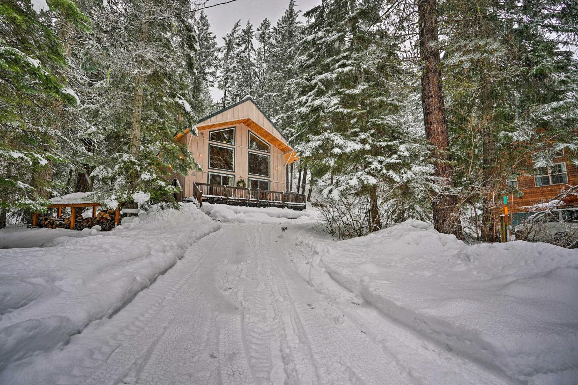 Quaint Cabin Deck And Grill In Leavenworth Exterior photo